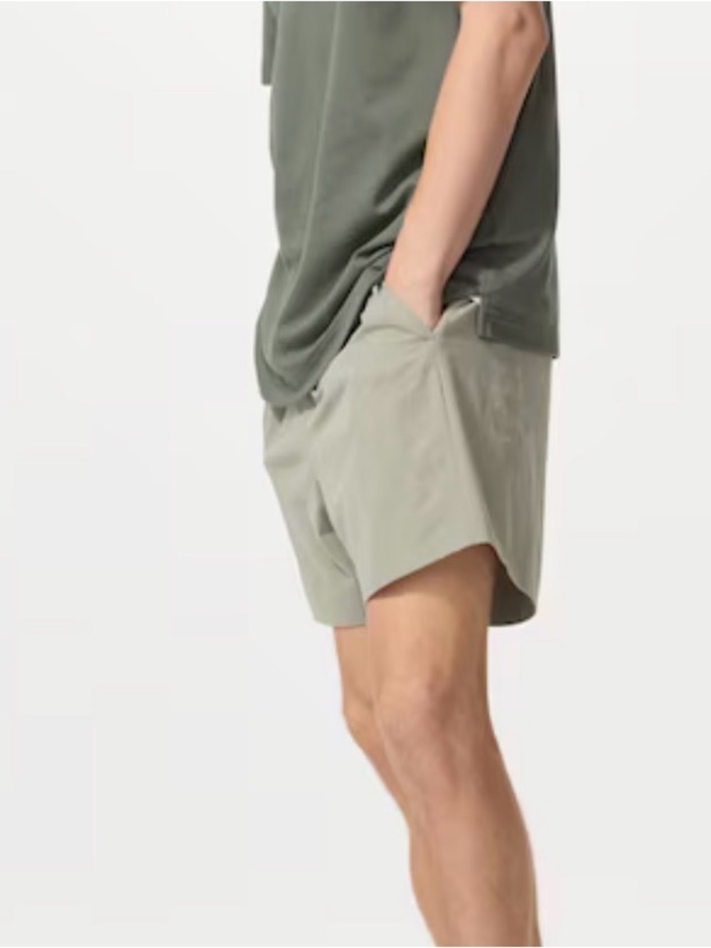 Men’s Uniqlo Stretch Shorts Size Small - Picture 3 of 3